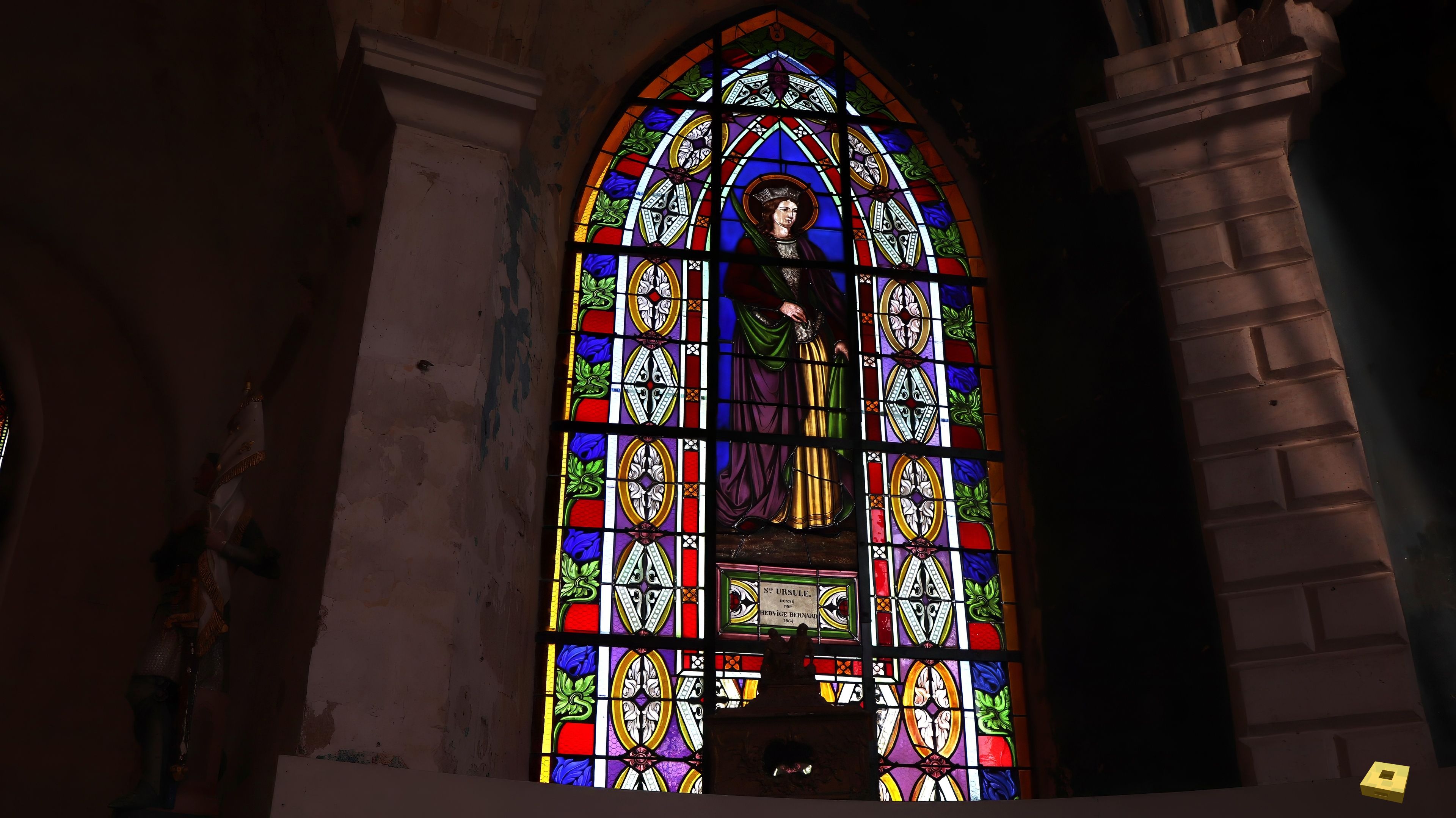 Outremécourt, Kirche - Buntglasfenster (I)