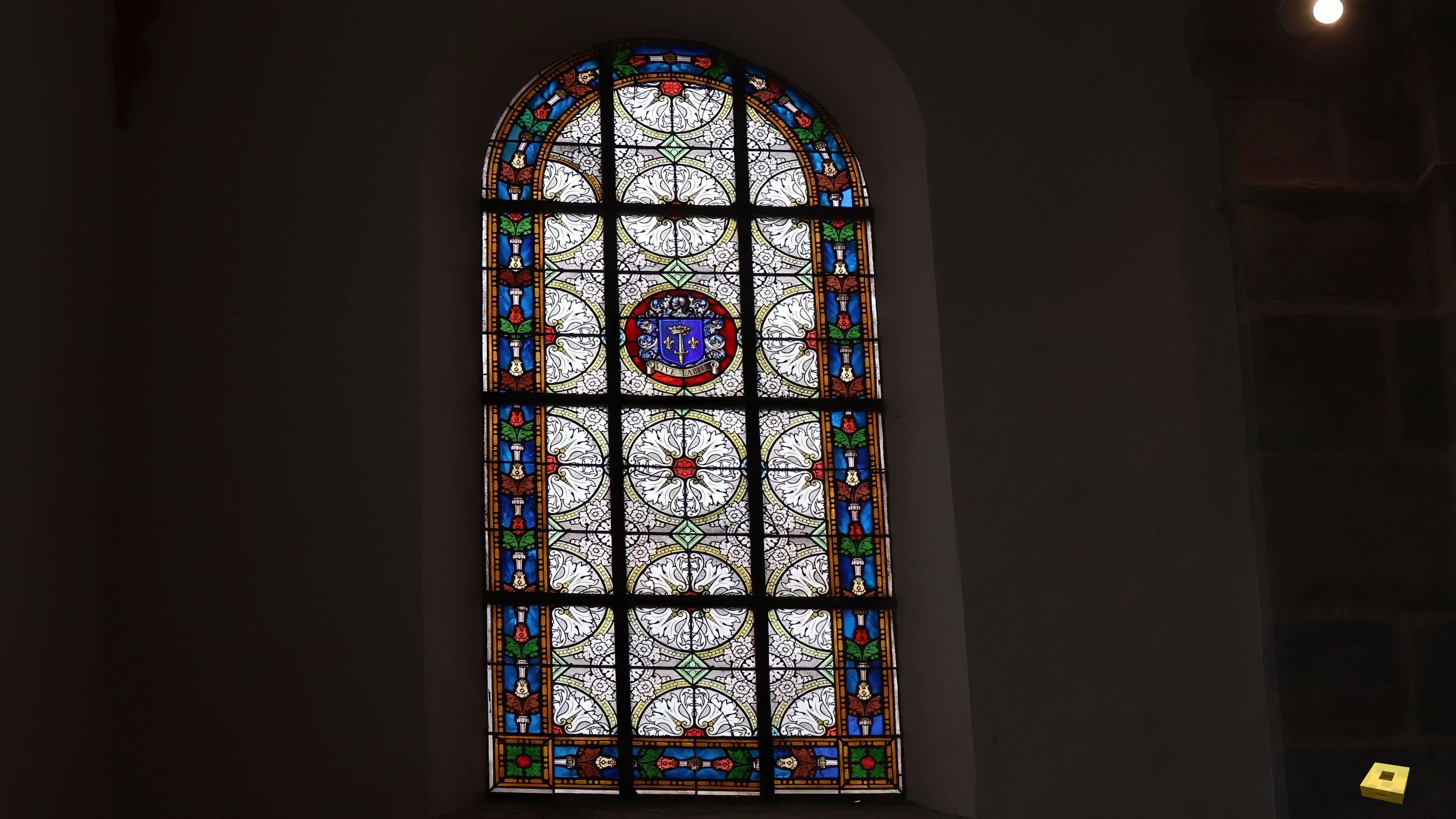 Pargny, église - vitrail (I)