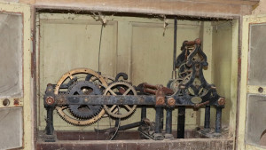 Pompierre, church - clock (I)