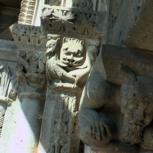 Pompierre, church - porch (S)