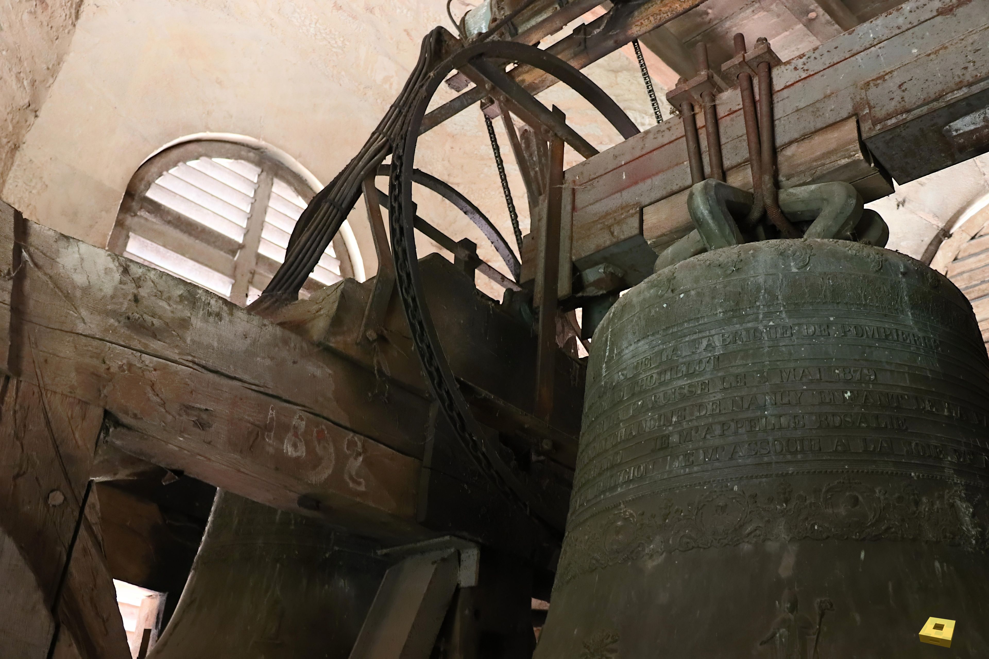 Pompierre, church - bells (I)