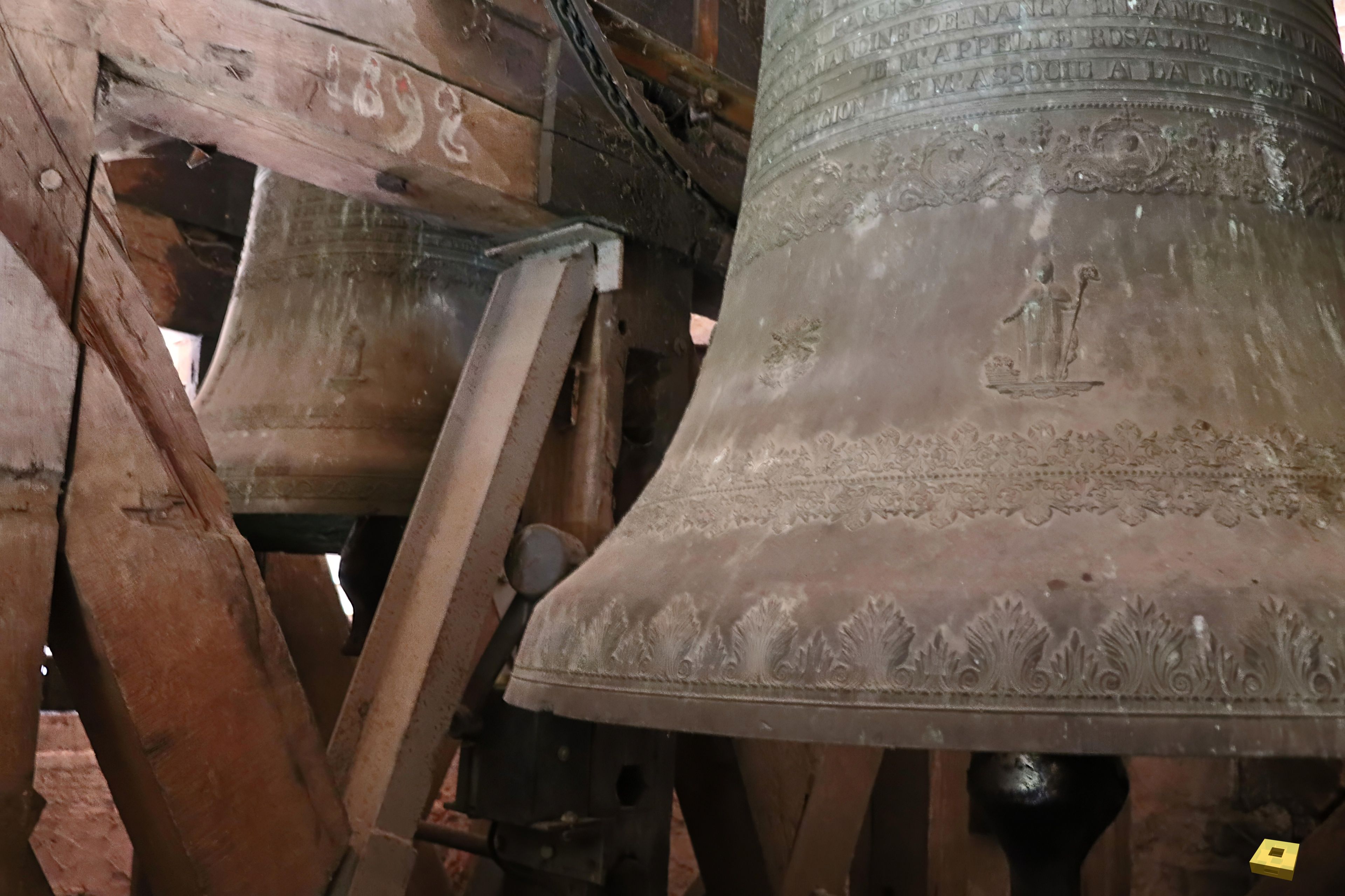 Pompierre, church - bells (I)