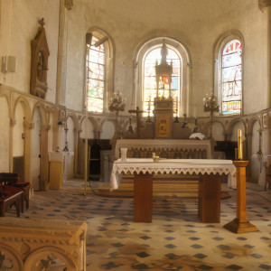 Pompierre, église - autel (P)