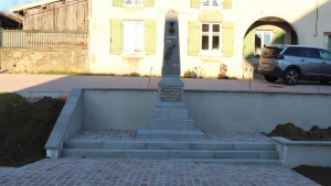 Removille, monument aux morts (S)