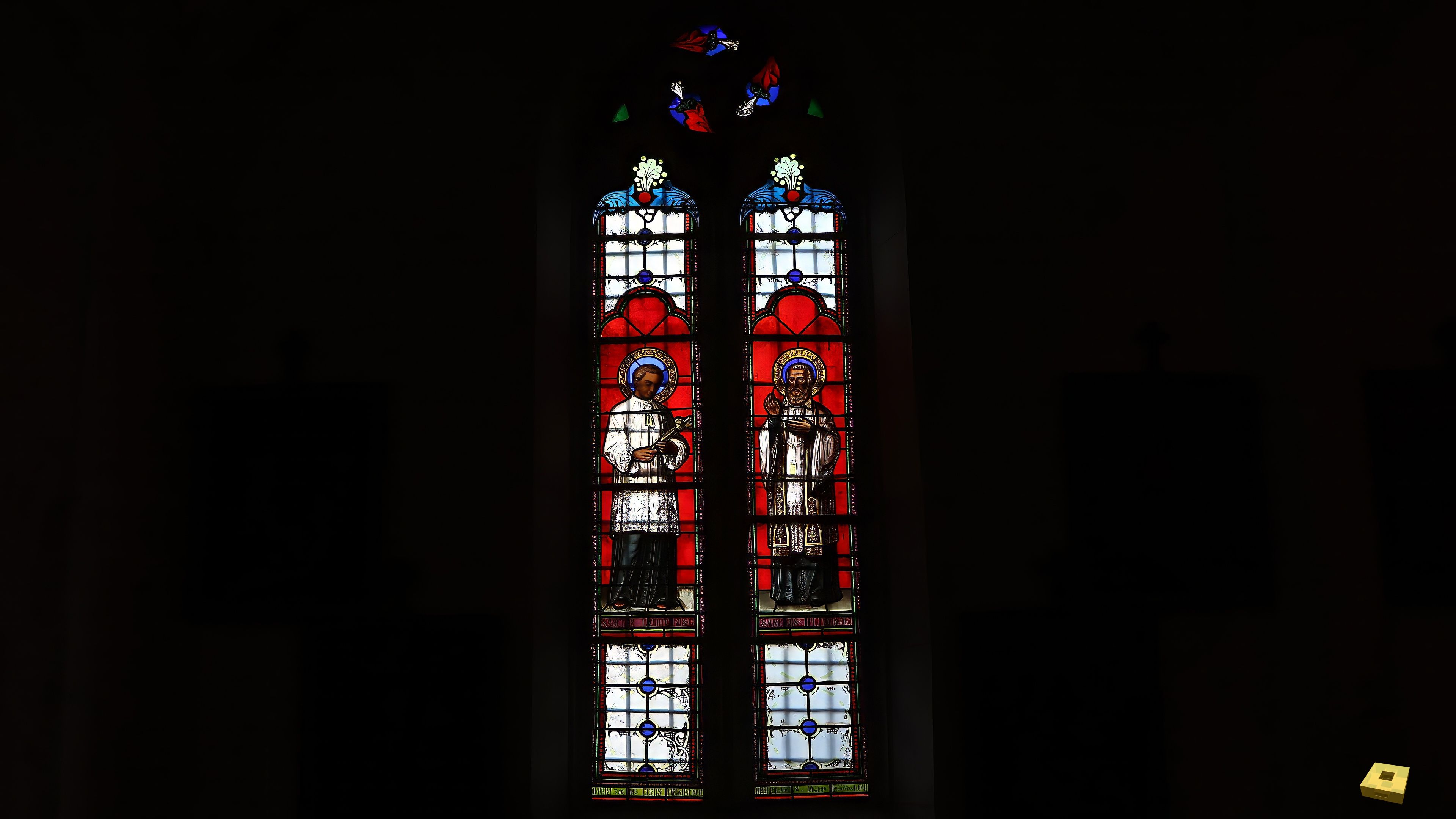 Removille, Kirche - Buntglasfenster (I)