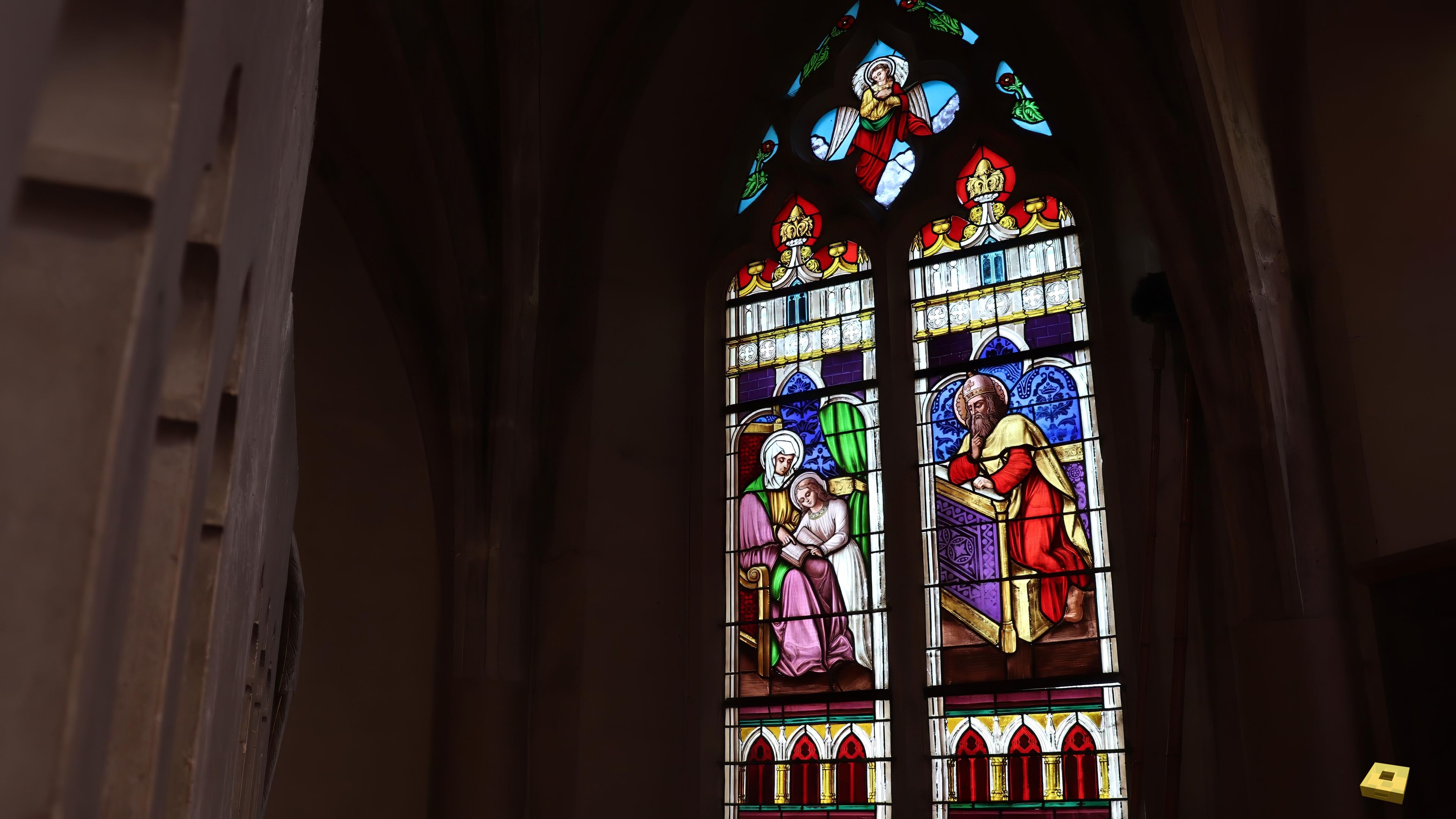 Rouvres, church - stained glass window (I)