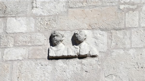 Ruppes, église - Romulus, Remus (S)