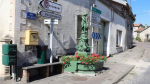 St Thiébault, fountain (S)