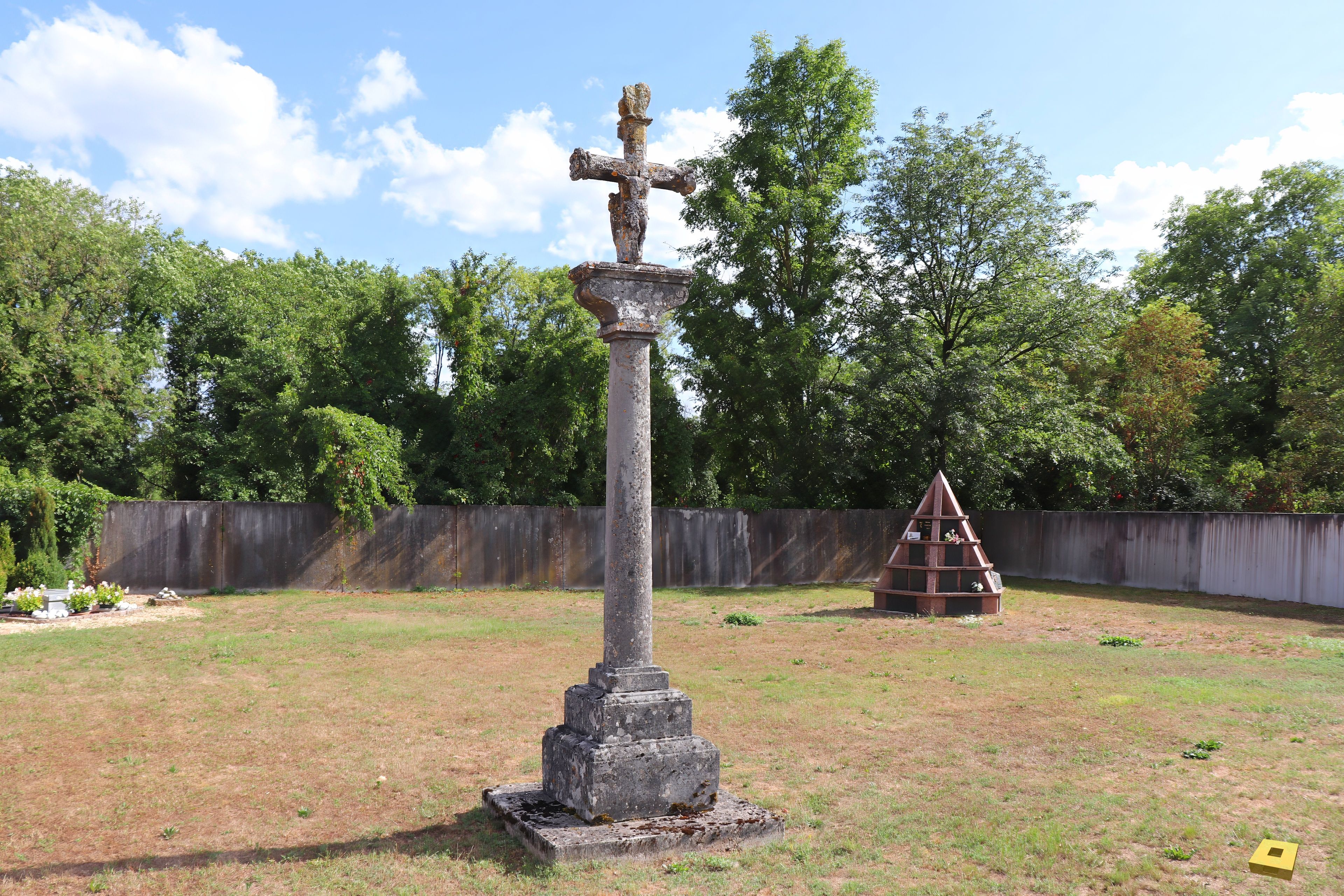 Saint-Élophe, Calvary No. 2 (I)