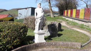 St Remimont, statue (S)