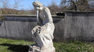 St Remimont, statue (S)