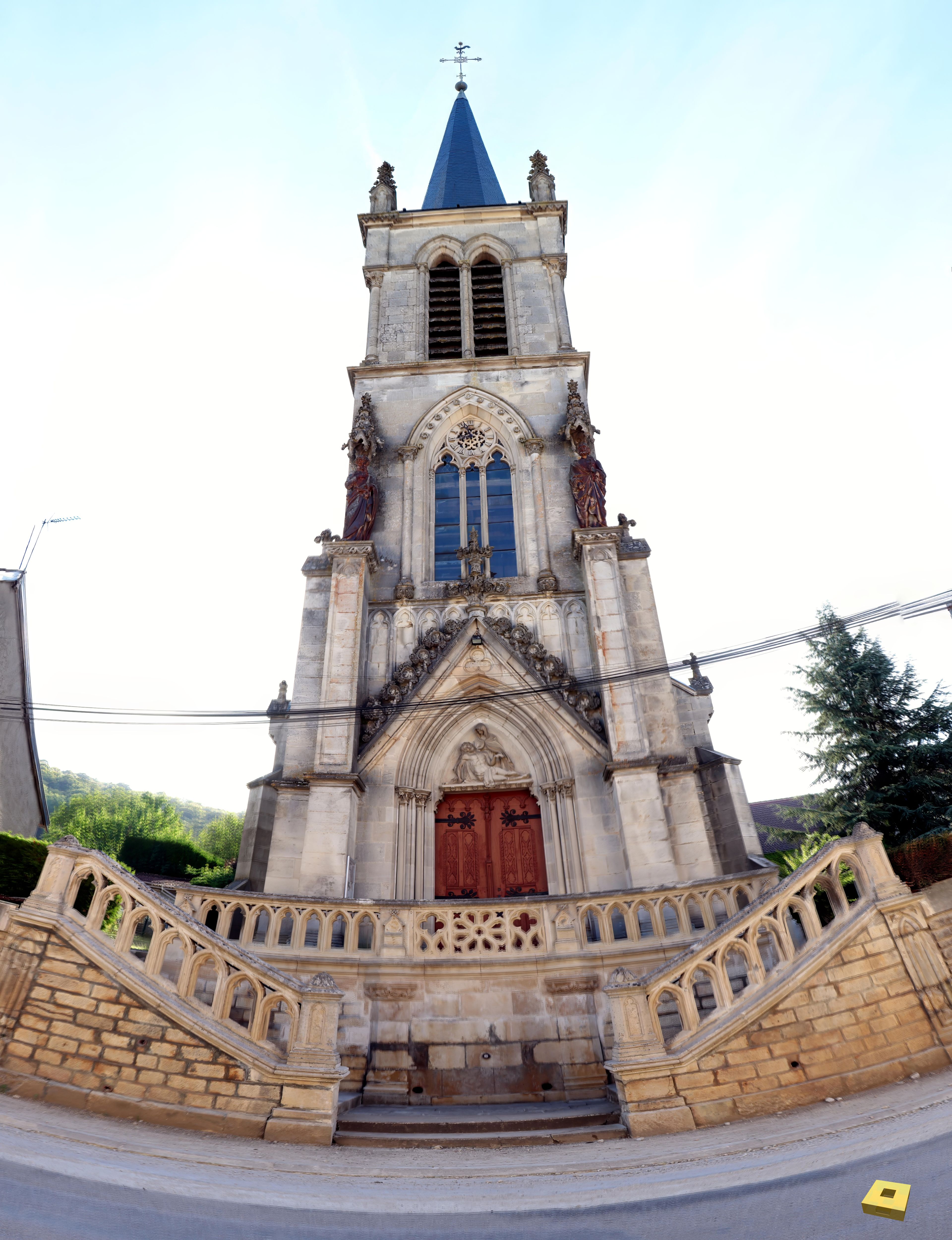 Sartes, church (I)