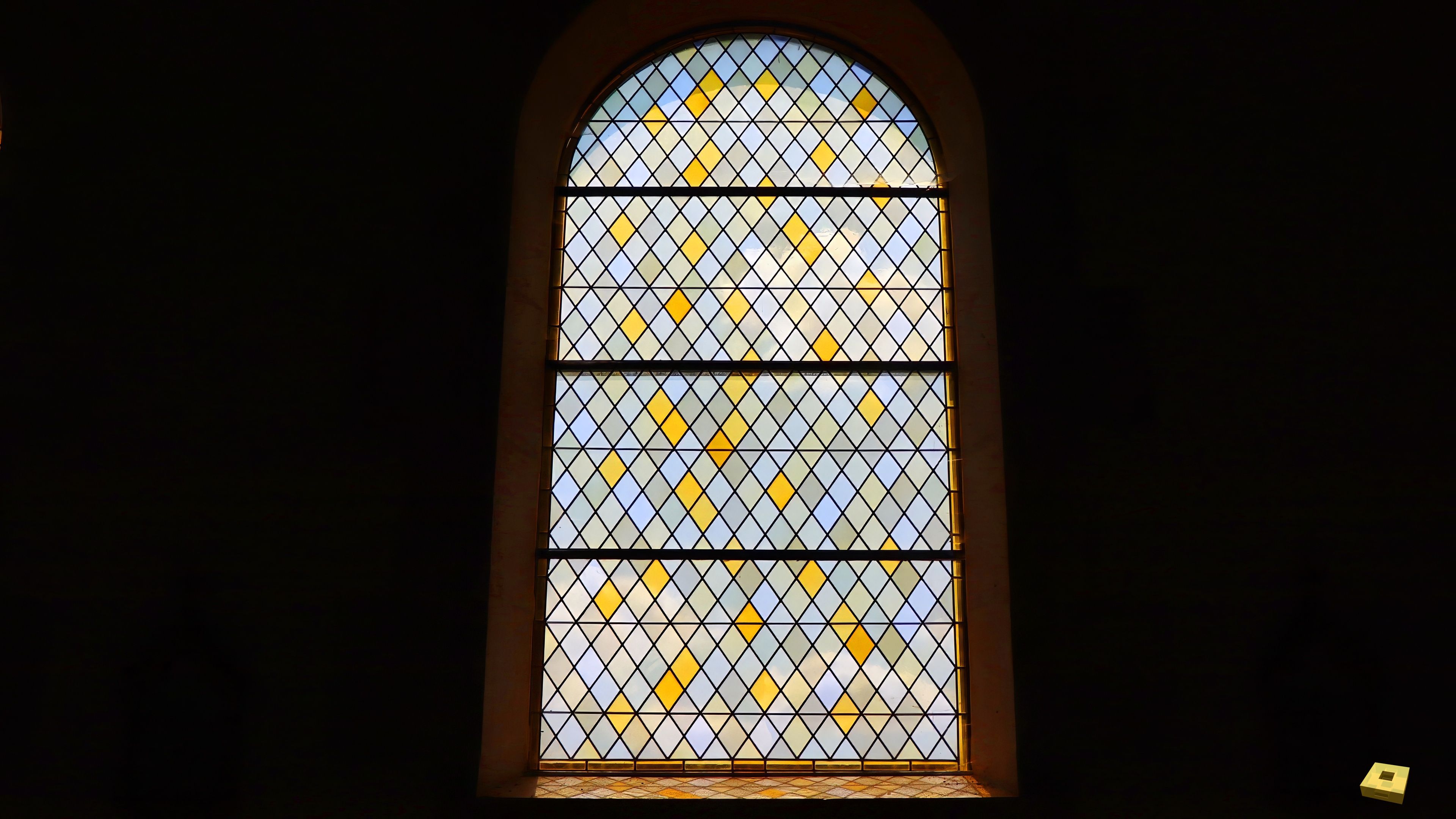 Seraumont, church - stained glass window (I)