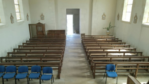 Seraumont, church - view of exit (S)