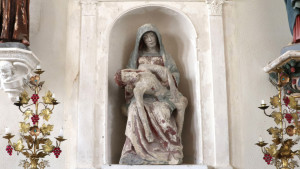 Seraumont, church - pieta (S)