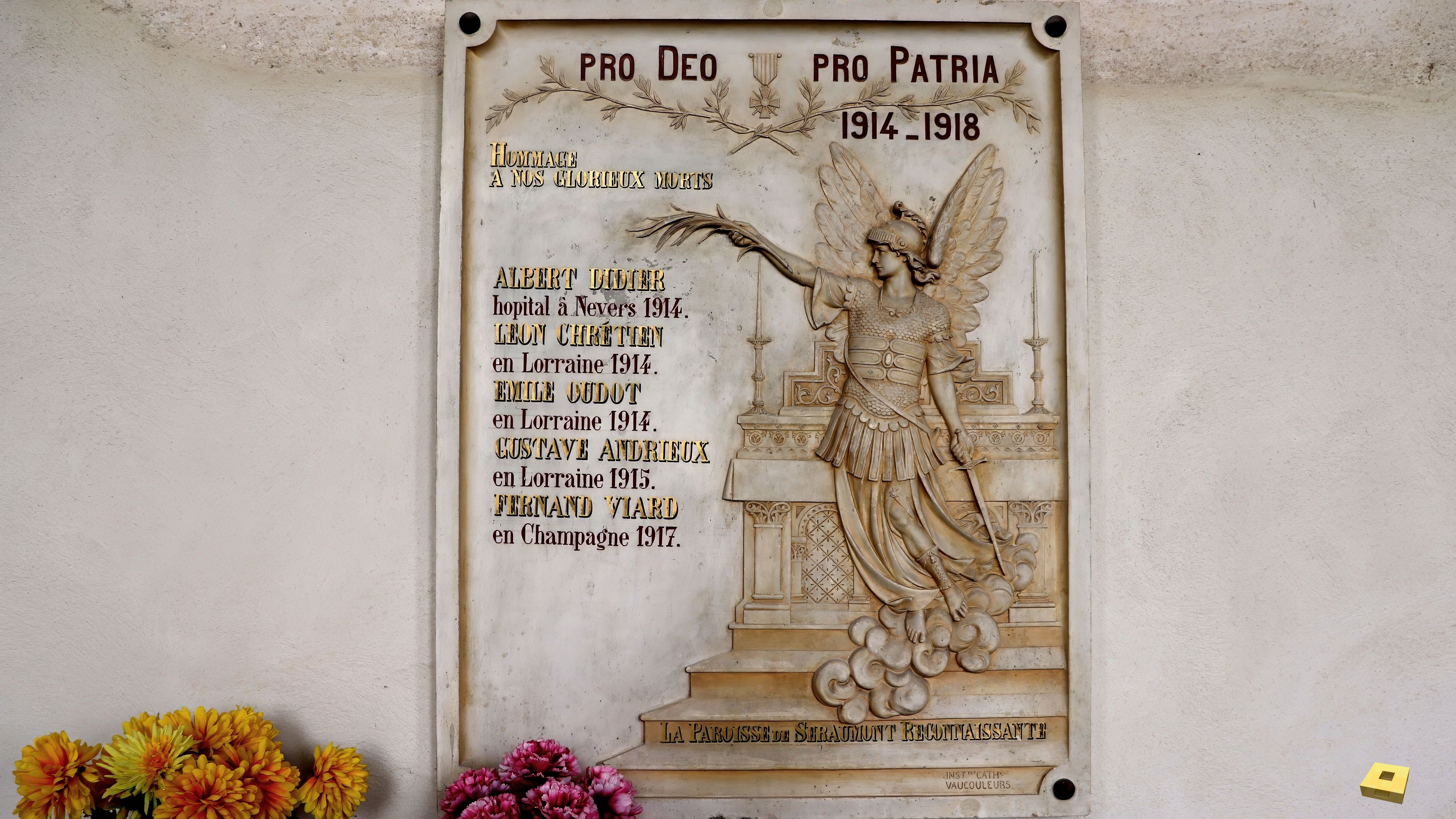 Seraumont, église - mémorial (I)