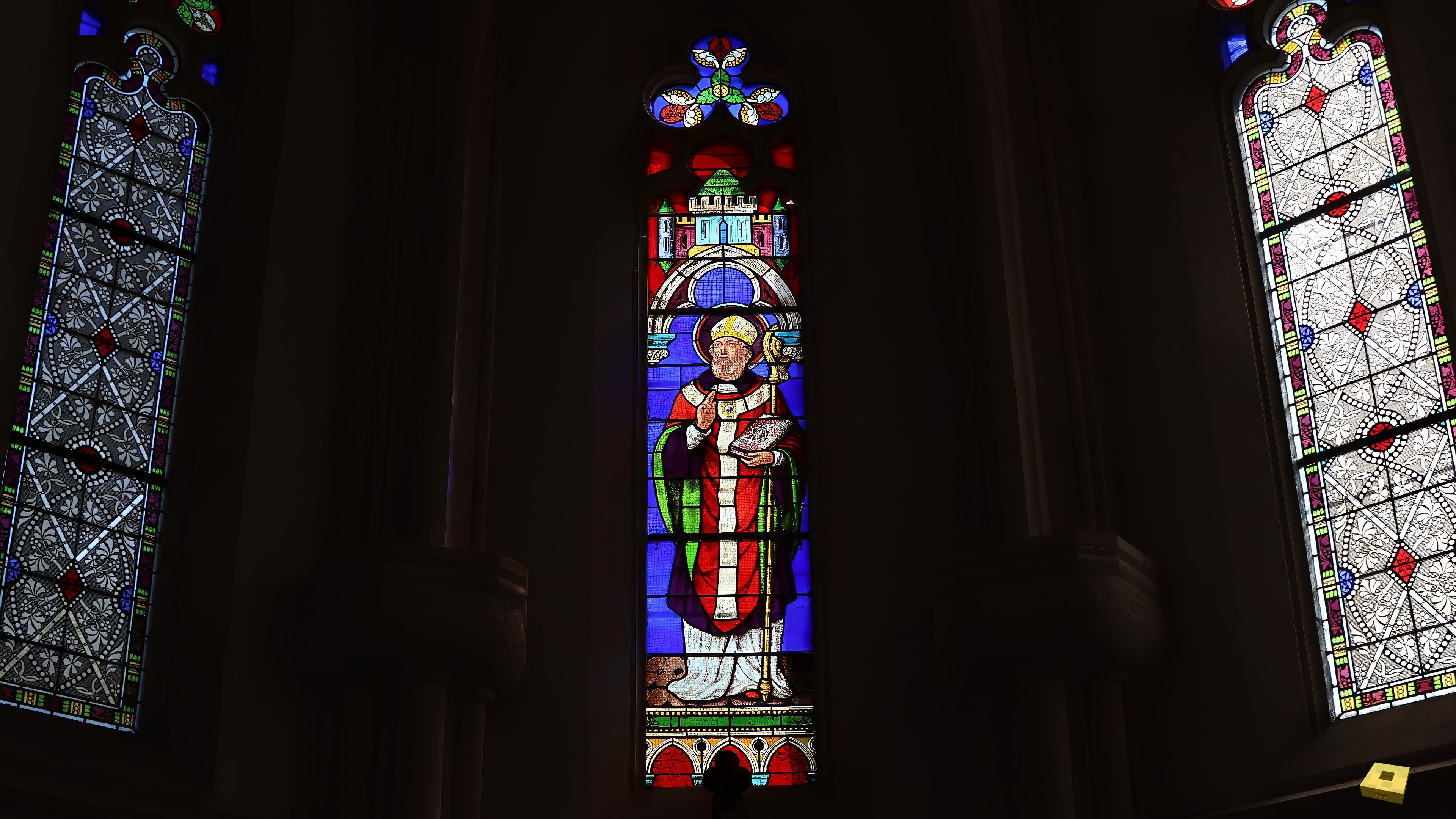 Sionne, St Germain - stained glass window (S)