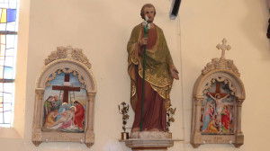 St Léger, Kirche, Statue (S)