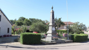 St Ouen, war memorial (S)