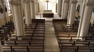 Tranqueville, Kirche - Blick auf den Altar (S)
