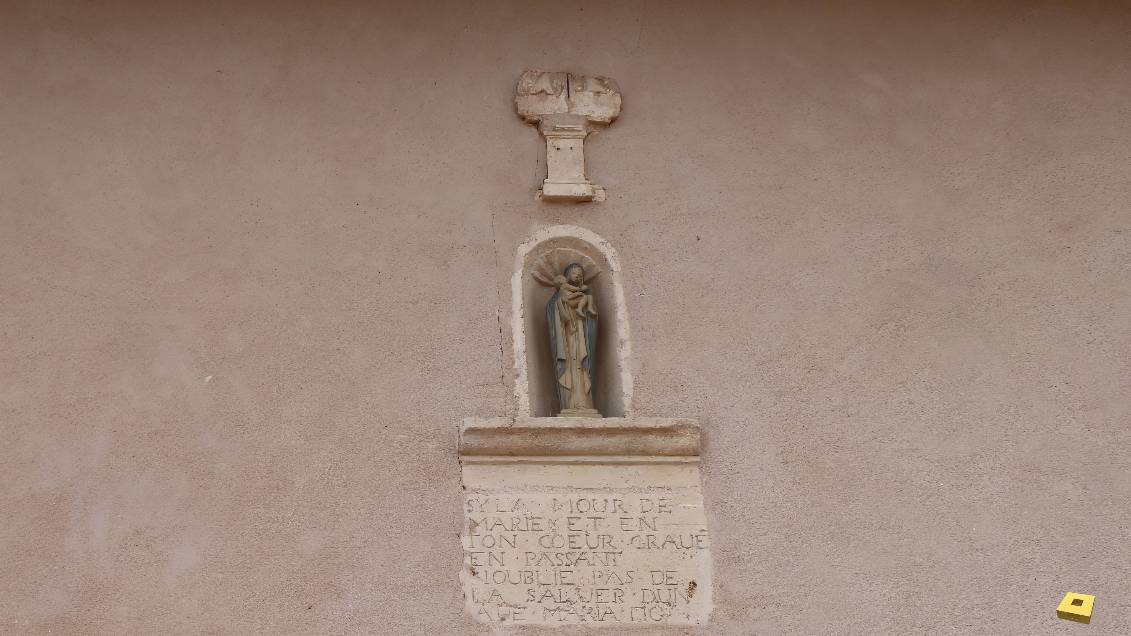 Vaudémont, Flachrelief (I)