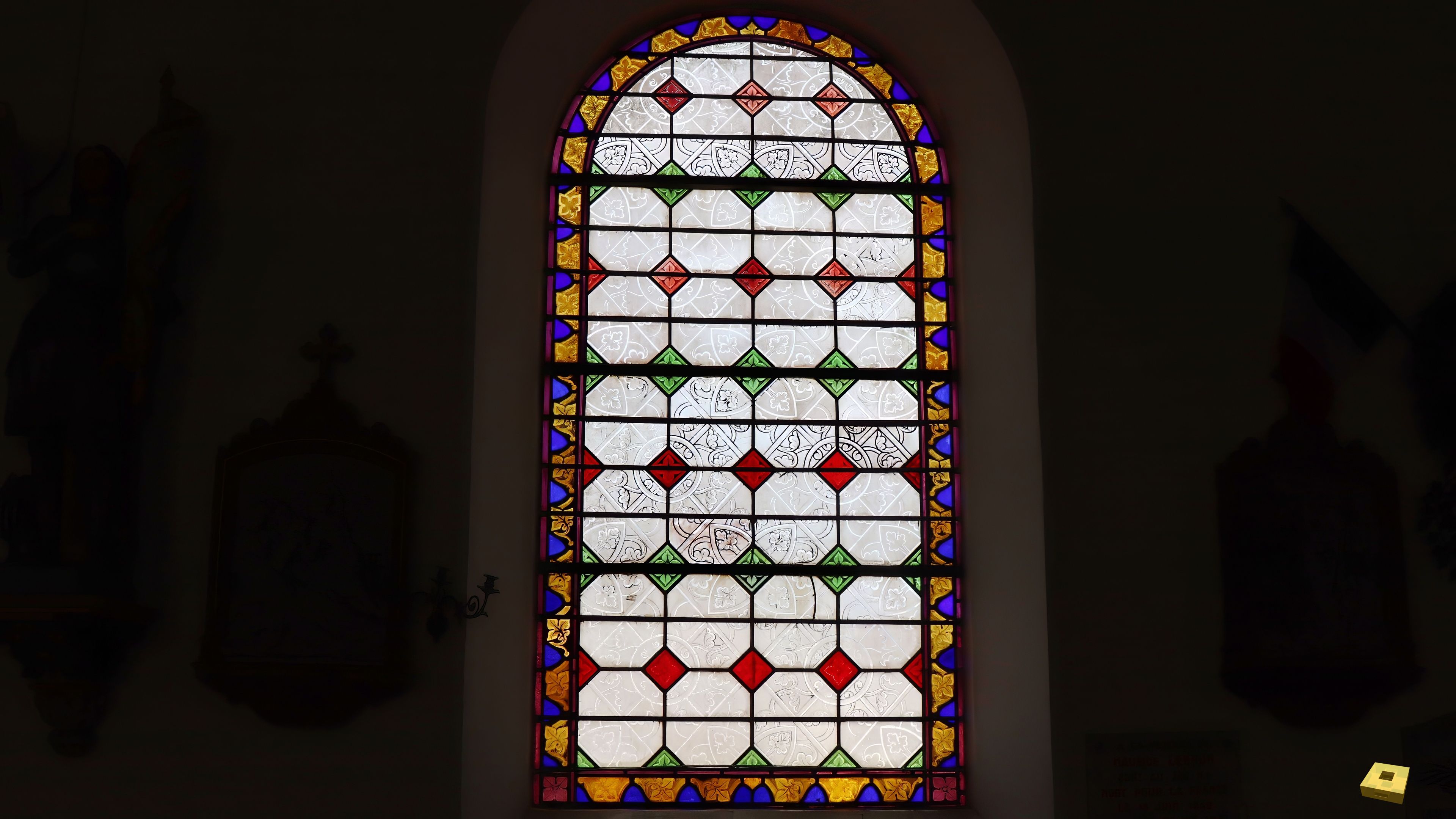 Vaudeville, Kirche - Buntglasfenster (I)