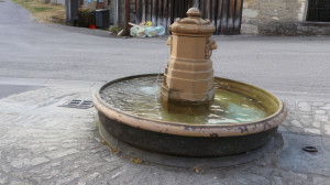 Villouxel, fountain (S)