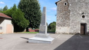Vouxey, war memorial (S)