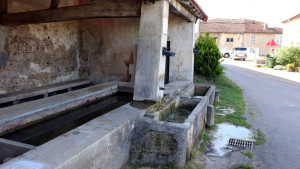 Vouxey, wash house (S)
