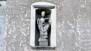Vouxey, statue (S)