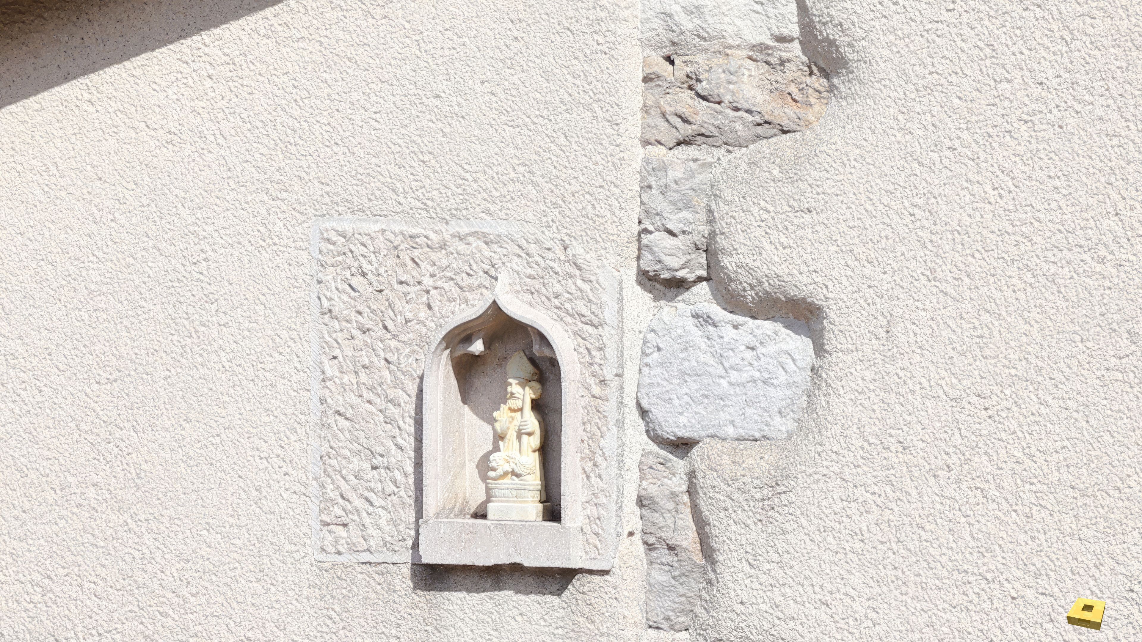 Vouxey, statue (I)