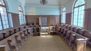 Visit to the court (a)
