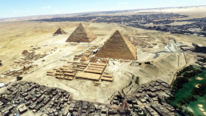 Le Caire, pyramides (S)