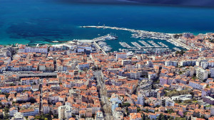 Cannes (V)