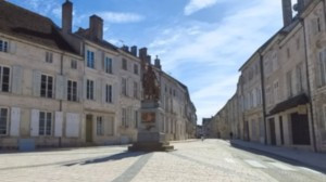 Neufchâteau, place, J. d'Arc (R)