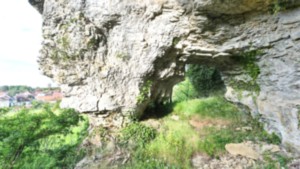 Circourt, cave (R)