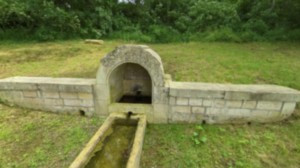 Autigny, Amont fountain (r)