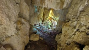 Bôve Cave (P)