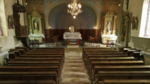 Malaincourt, Kirche - Blick auf den Altar (S)