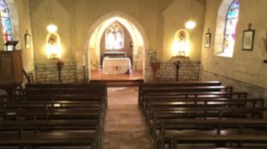 Tilleux, Kirche - Blick auf den Altar (S)