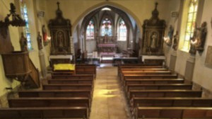 Rouvres, Kirche - Blick auf den Altar (S)