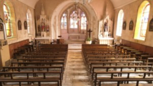 Dommartin, Kirche - Richtung Altar (I)
